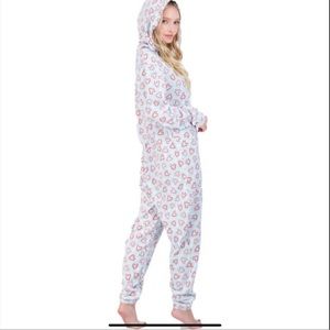 HOODED NYC UNDERGROUND SLEEPER